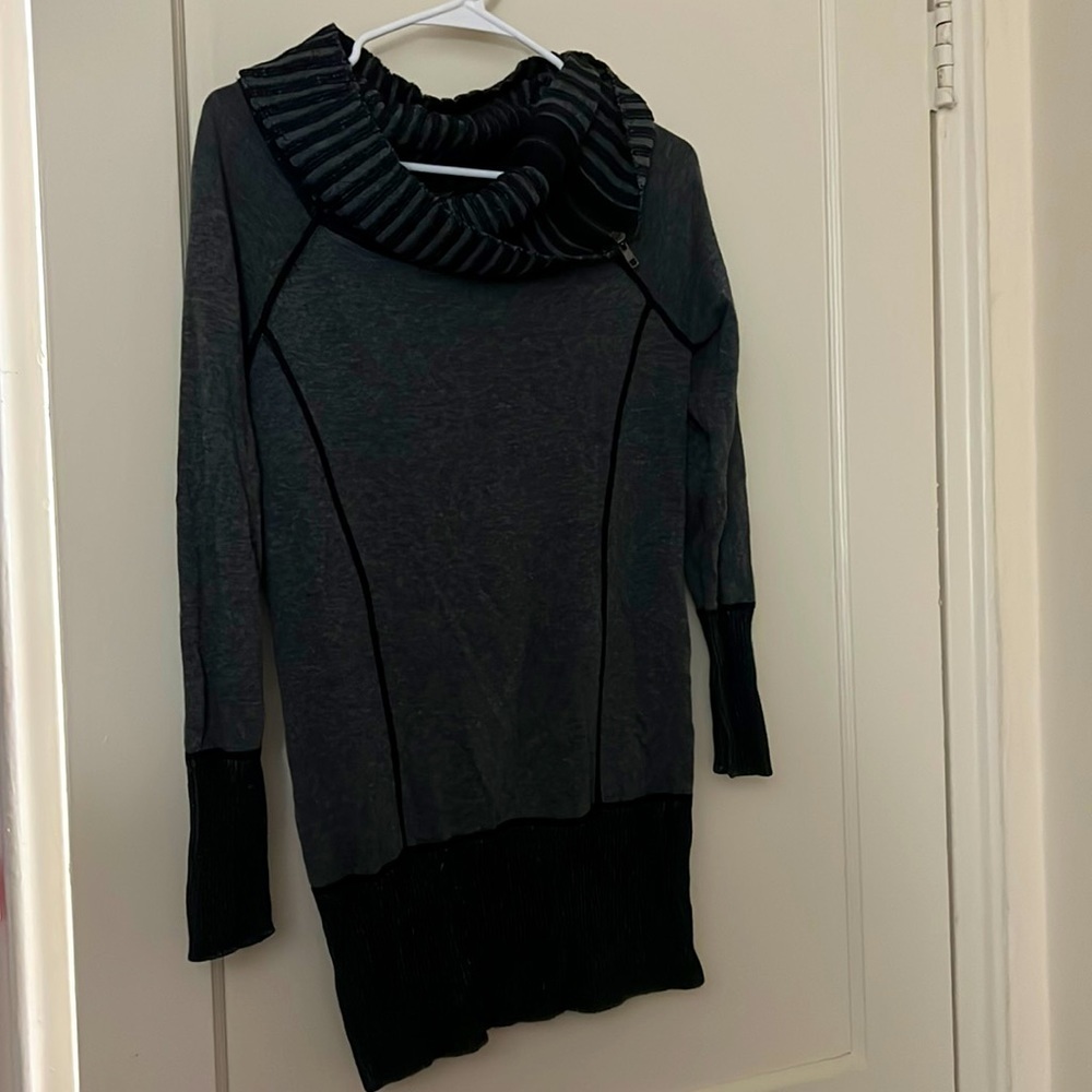 Cache gray top size: M